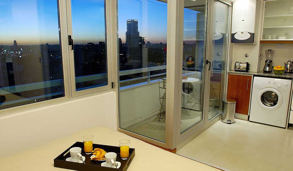 Spacious Studio in Five Star Building