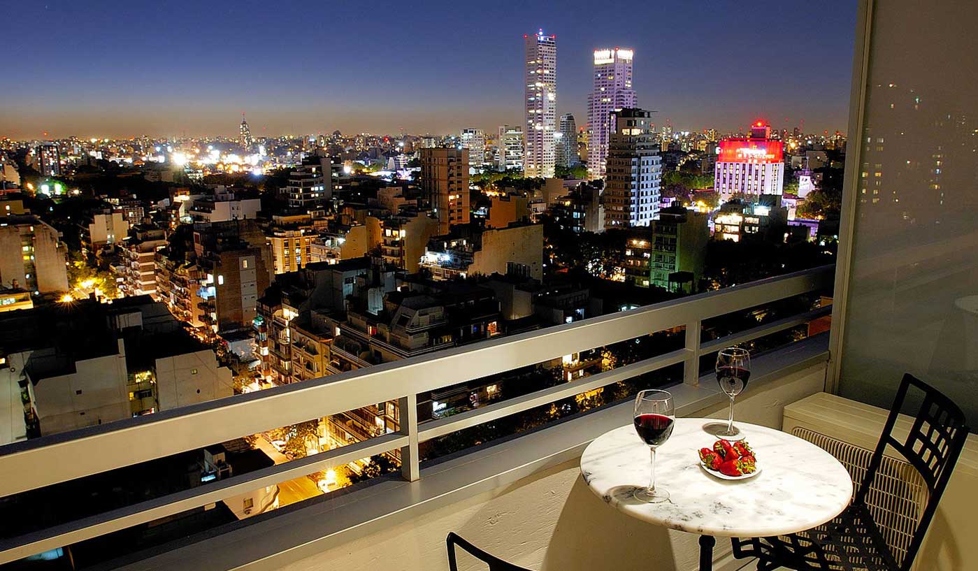 Spacious Studio in Five Star Building