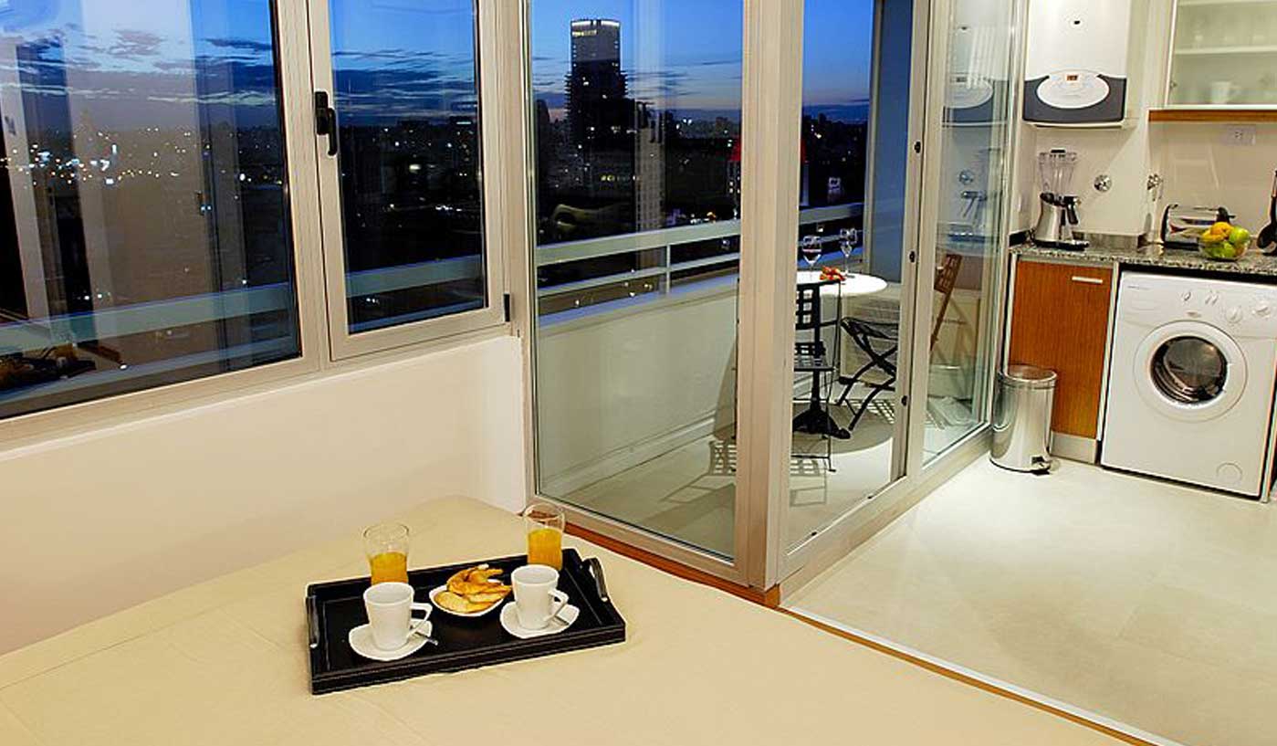 Spacious Studio in Five Star Building