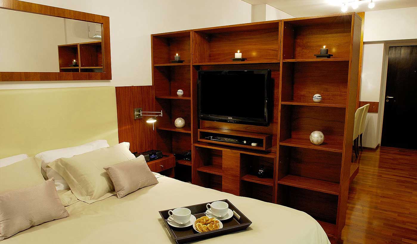 Spacious Studio in Five Star Building