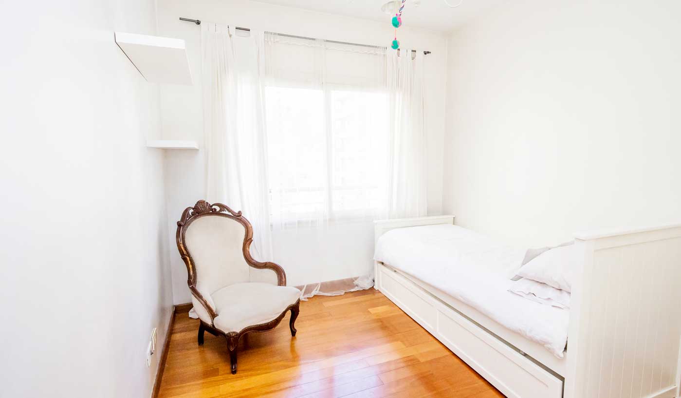 Modern Two Bedroom Apartment with Pool, Gym and Tennis Court