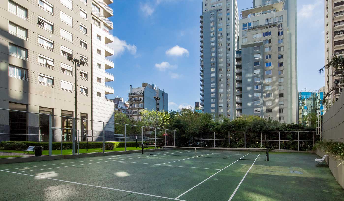 Modern Two Bedroom Apartment with Pool, Gym and Tennis Court