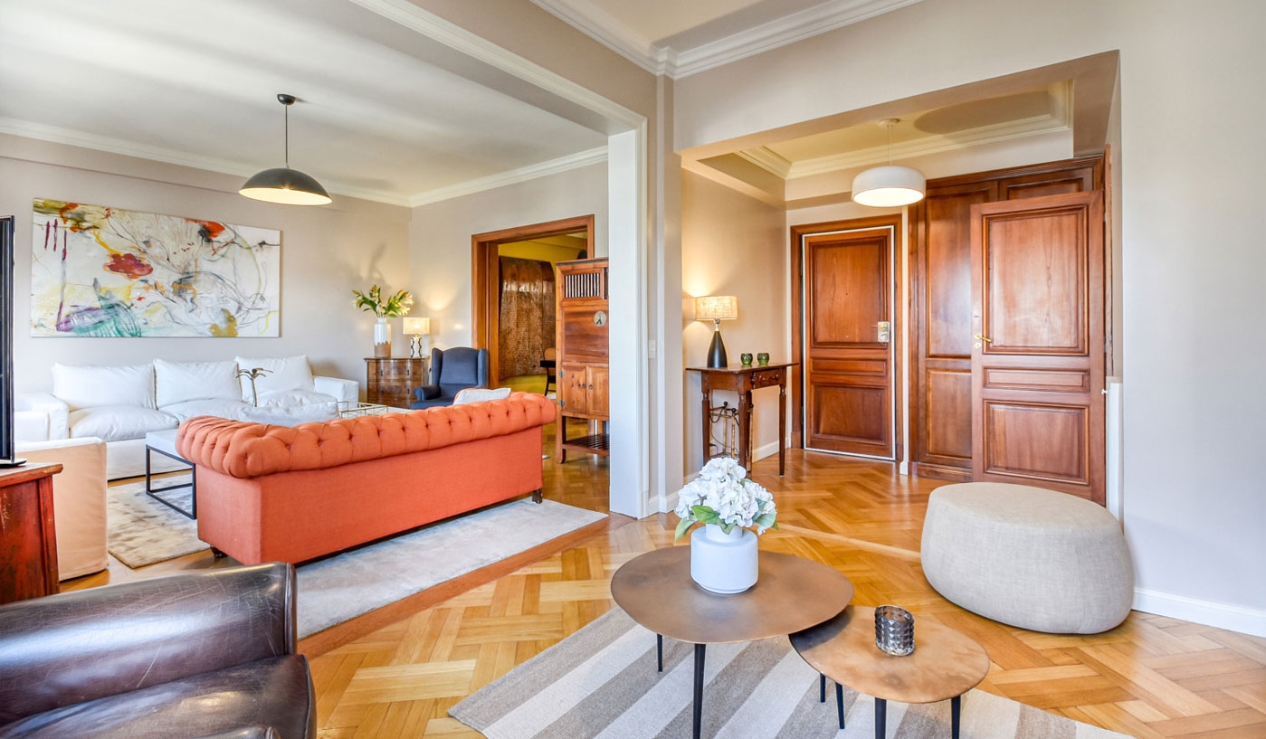 Splendid Three Bedroom Apartment in Classy Recoleta