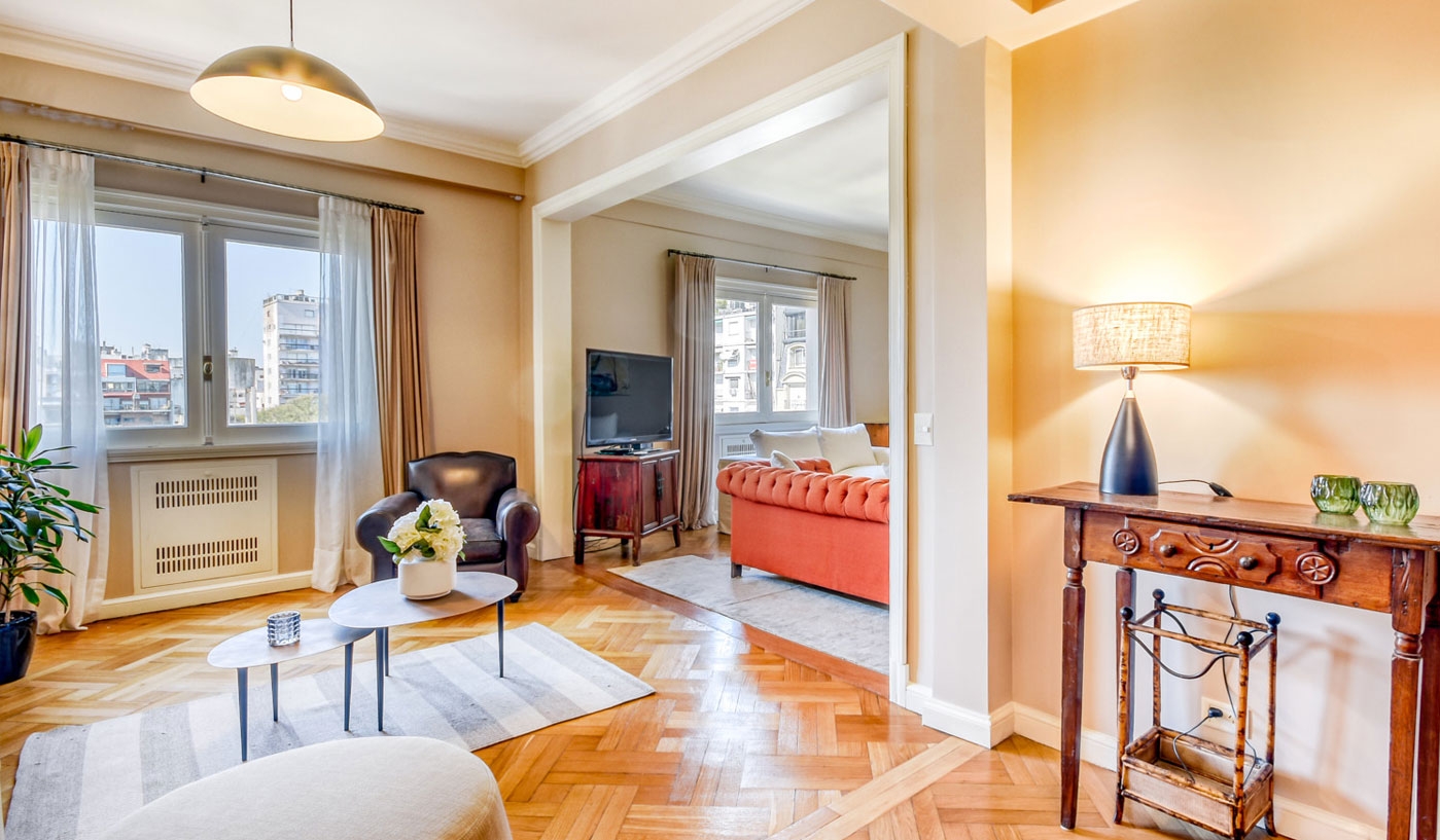 Splendid Three Bedroom Apartment in Classy Recoleta