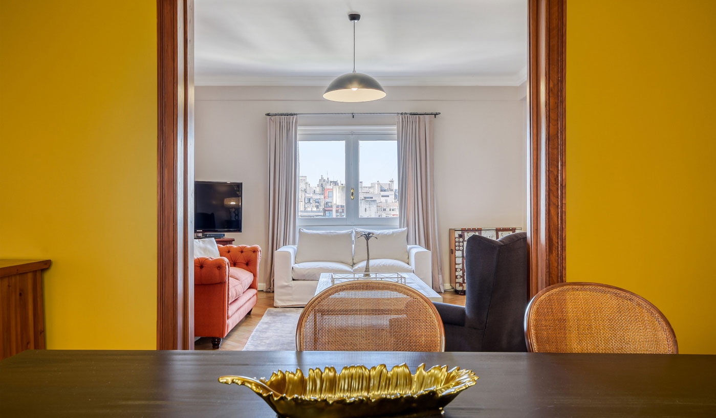 Splendid Three Bedroom Apartment in Classy Recoleta