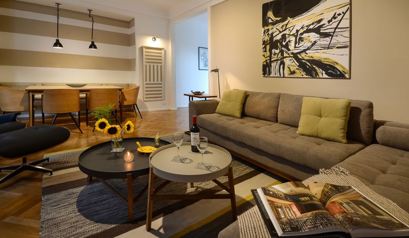 Elegant Two Bedroom Apartment in Classy Recoleta
