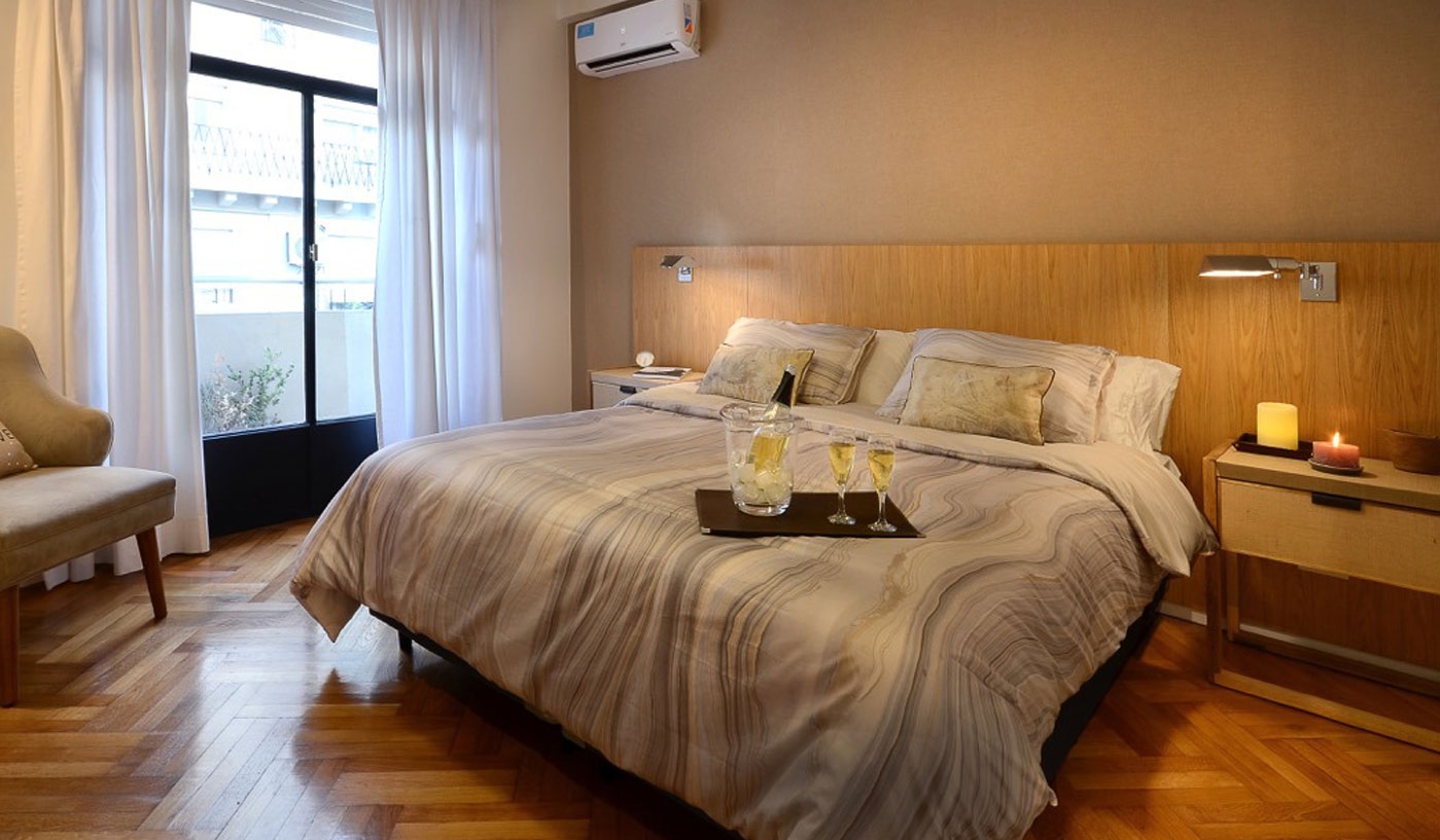 Elegant Two Bedroom Apartment in Classy Recoleta