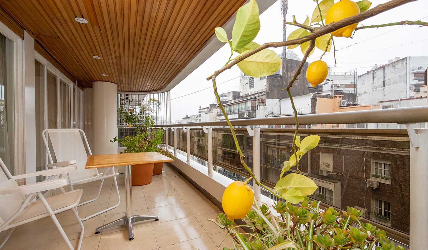 Luxury Three Bedroom Apartment in Exclusive Recoleta Location