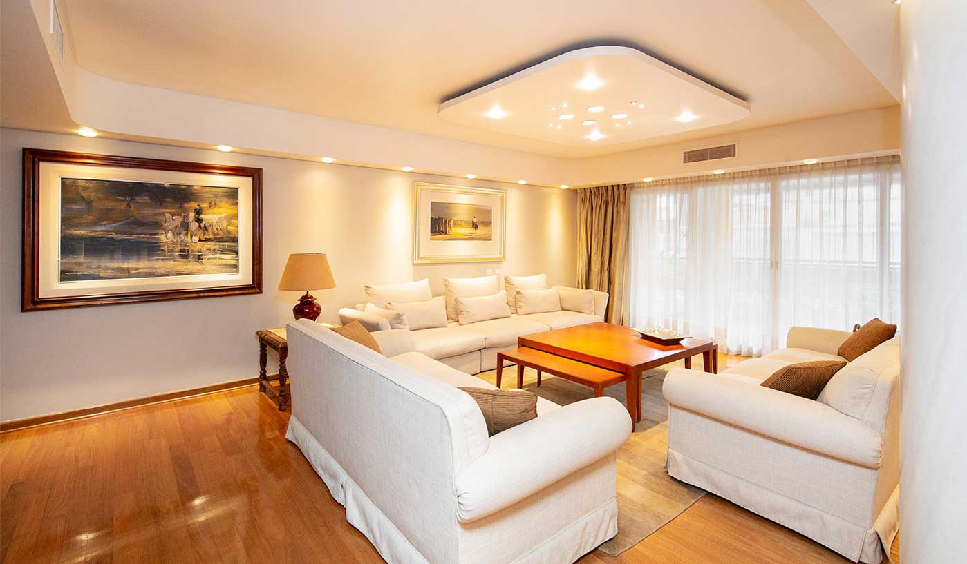 Luxury Three Bedroom Apartment in Exclusive Recoleta Location