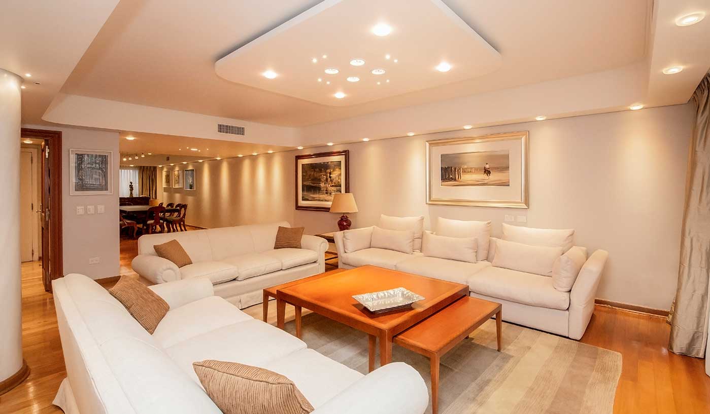 Luxury Three Bedroom Apartment in Exclusive Recoleta Location