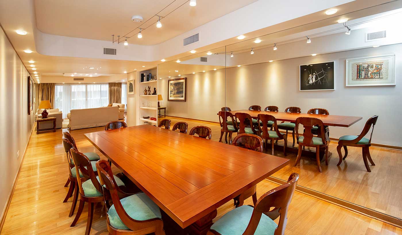 Luxury Three Bedroom Apartment in Exclusive Recoleta Location