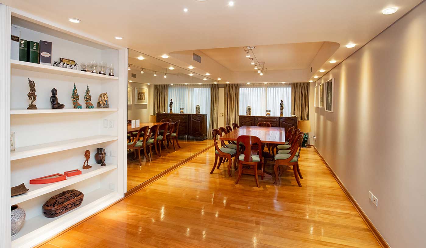 Luxury Three Bedroom Apartment in Exclusive Recoleta Location