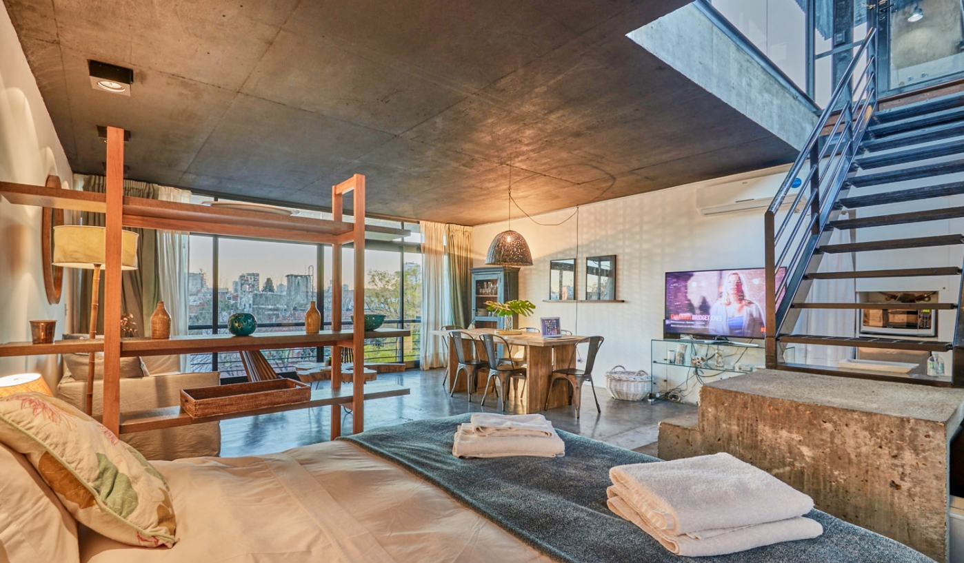 Amazing Two Storey Loft With Private Terrace, BBQ and Pool