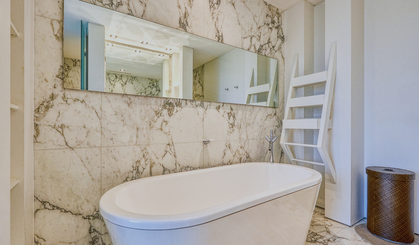 Luxurious One Bedroom Apartment in Fabulous Faena Hotel