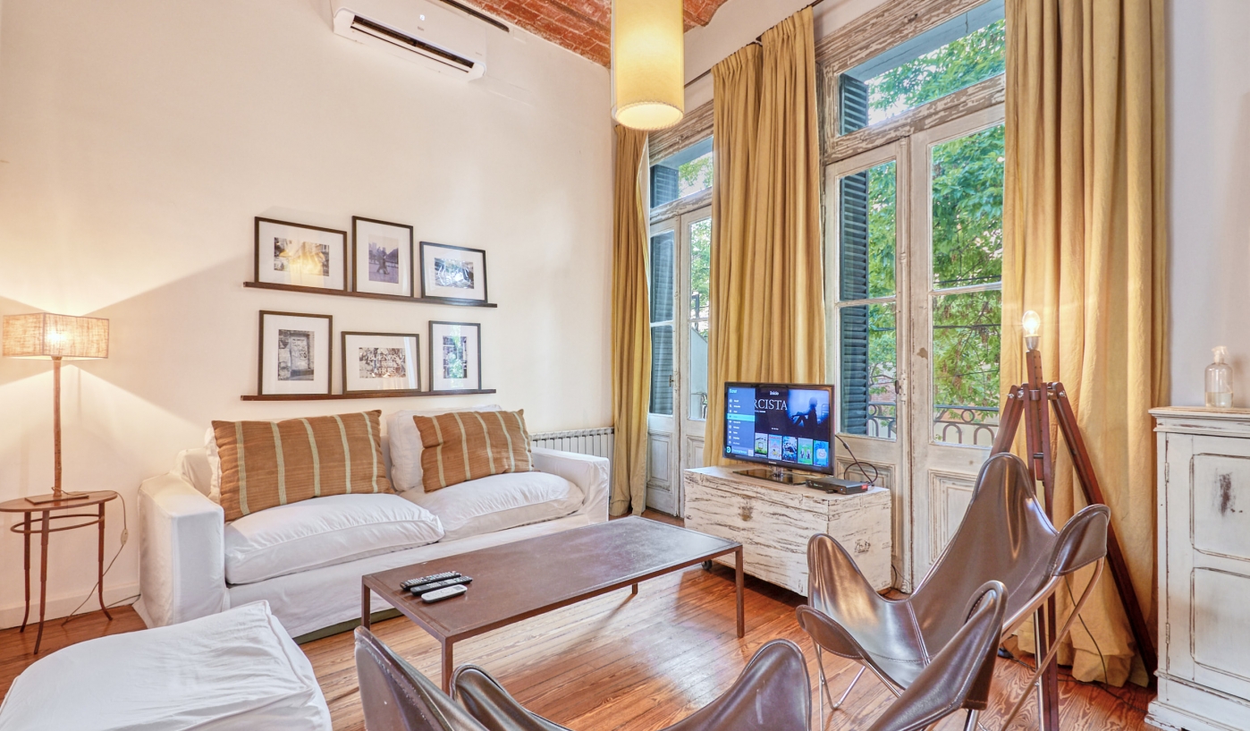 Amazing Two Bedroom Duplex with Private Terrace and BBQ