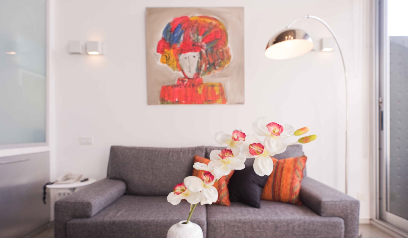 One Bedroom Contemporary Loft in the Heart of Palermo Hollywood