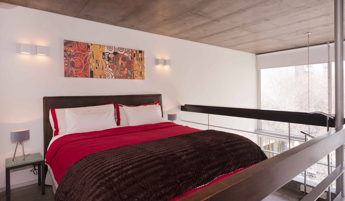 One Bedroom Contemporary Loft in the Heart of Palermo Hollywood