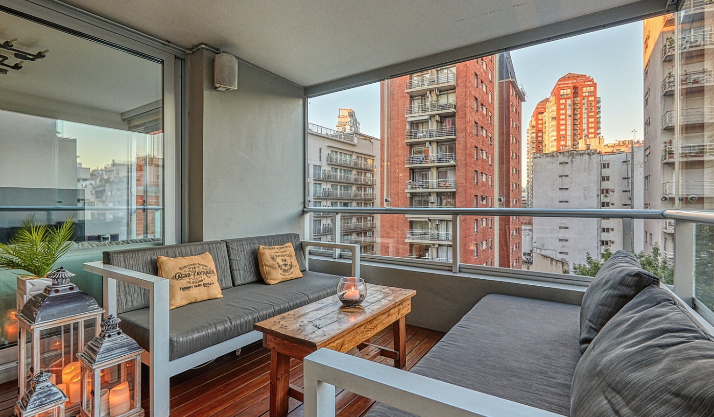 Spectacular One Bedroom Apartment in Luxury Building