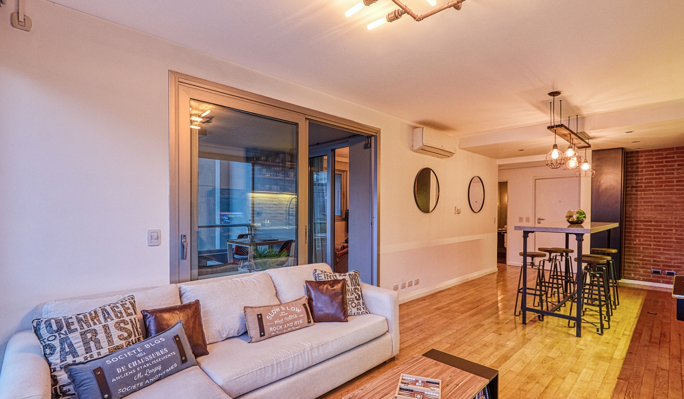 Spectacular One Bedroom Apartment in Luxury Building