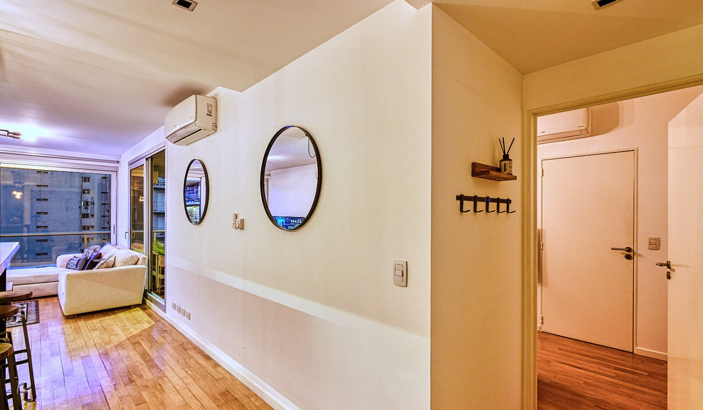 Spectacular One Bedroom Apartment in Luxury Building