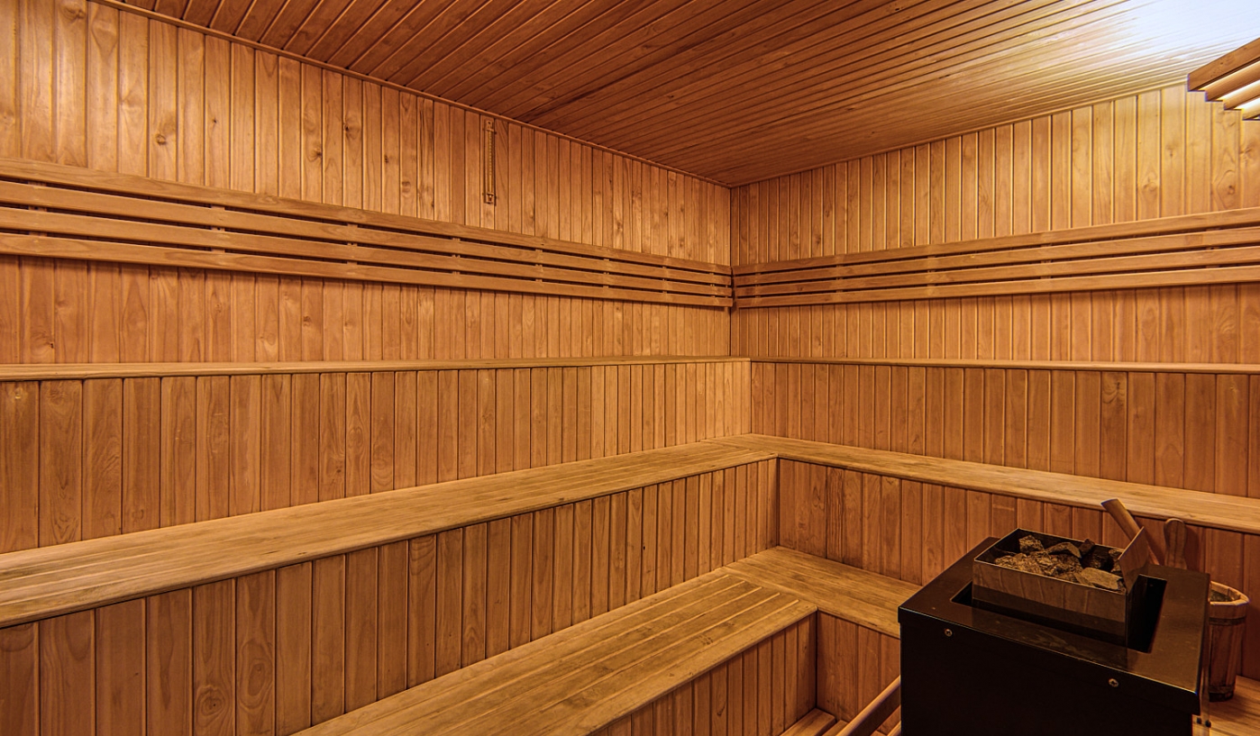 Spectacular One Bedroom Apartment in Luxury Building