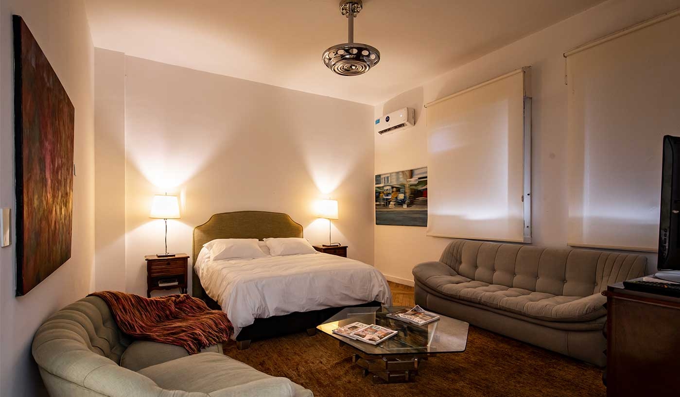 Amazing Four Bedroom Apartment in Iconic Building