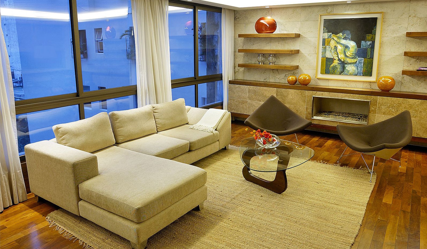 Individual Two Bedroom Two Storey Apartment in Superb Recoleta Location