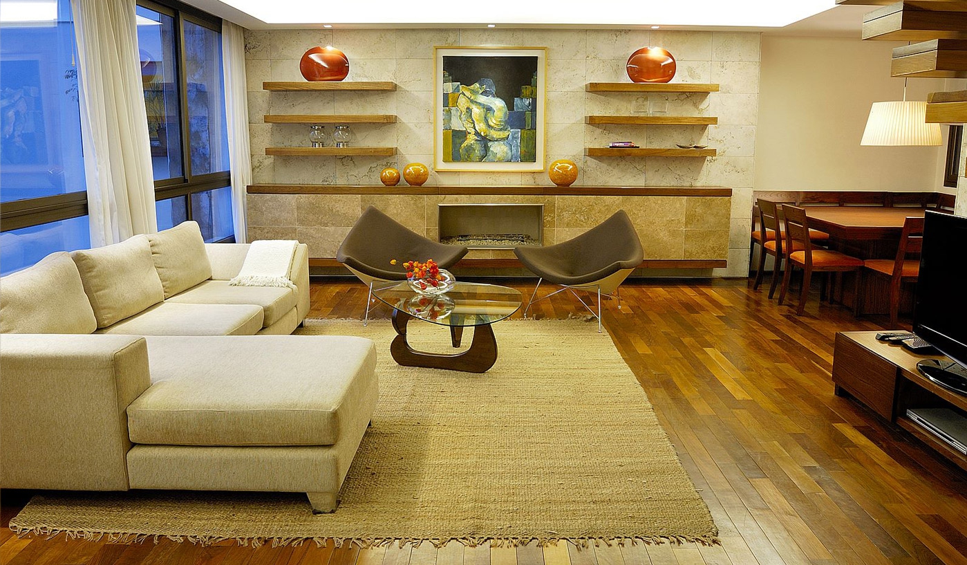 Individual Two Bedroom Two Storey Apartment in Superb Recoleta Location