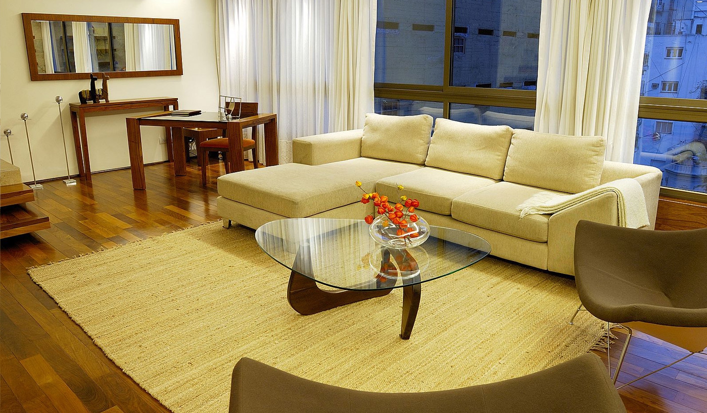 Individual Two Bedroom Two Storey Apartment in Superb Recoleta Location