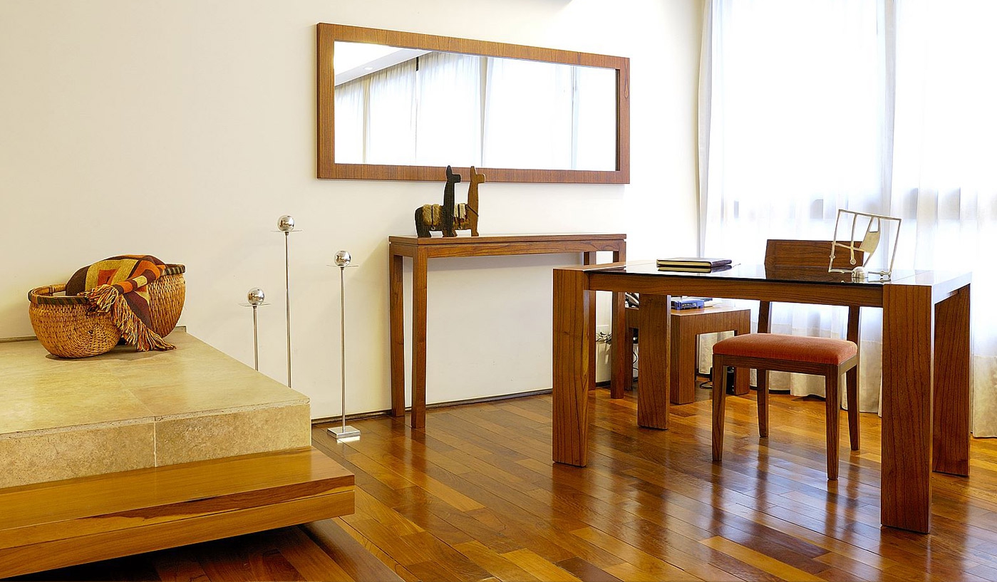 Individual Two Bedroom Two Storey Apartment in Superb Recoleta Location