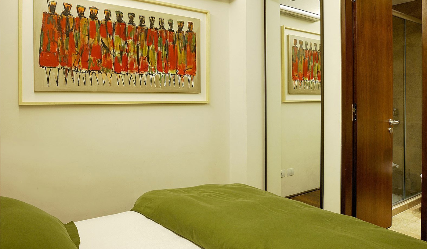 Individual Two Bedroom Two Storey Apartment in Superb Recoleta Location