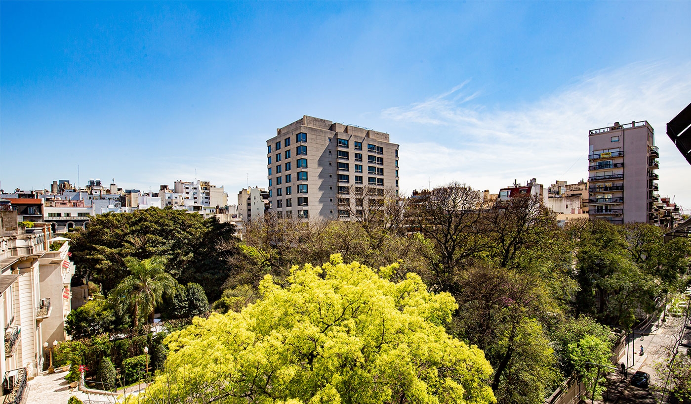 Exclusive Two Bedroom Apartment in Classy Recoleta