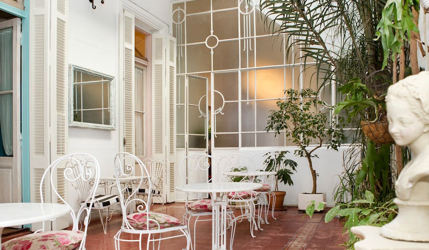 French Style Four Bedroom Townhouse With Inner Courtyard