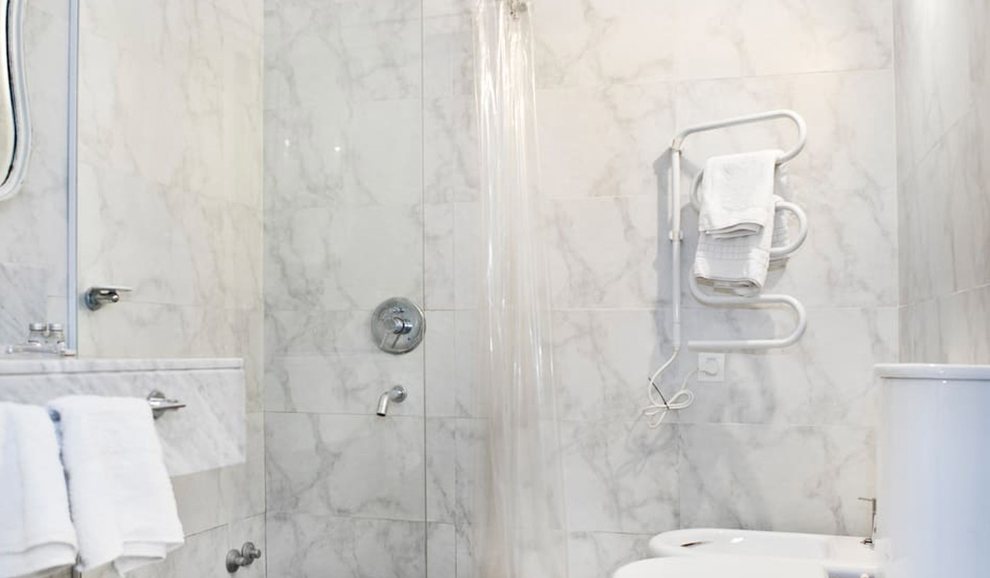 French Style Four Bedroom Townhouse With Inner Courtyard