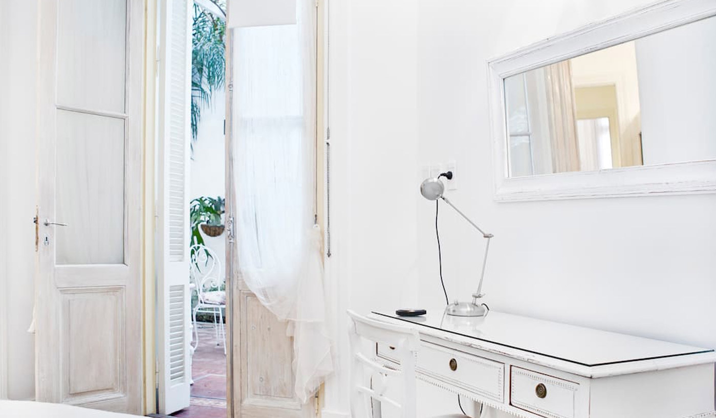 French Style Four Bedroom Townhouse With Inner Courtyard