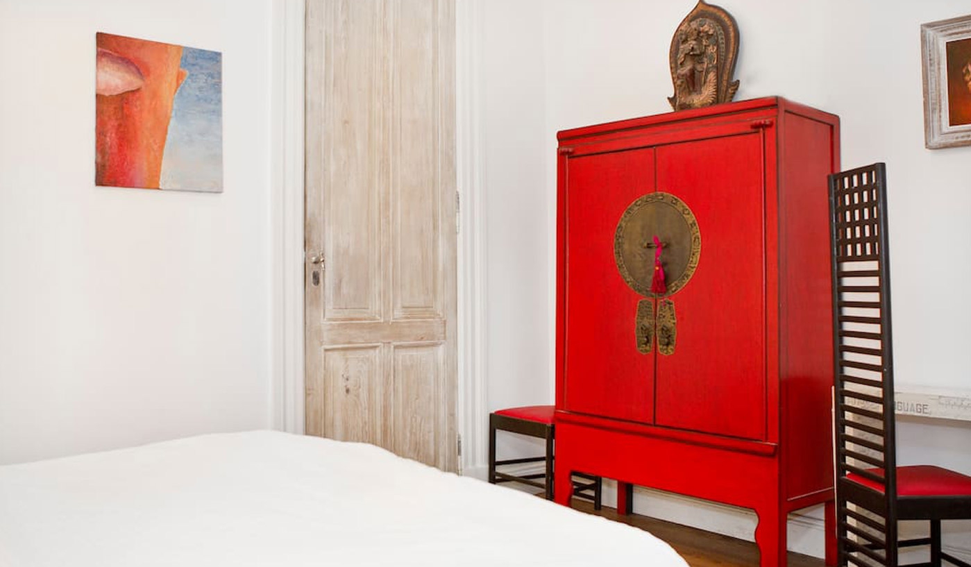 French Style Four Bedroom Townhouse With Inner Courtyard