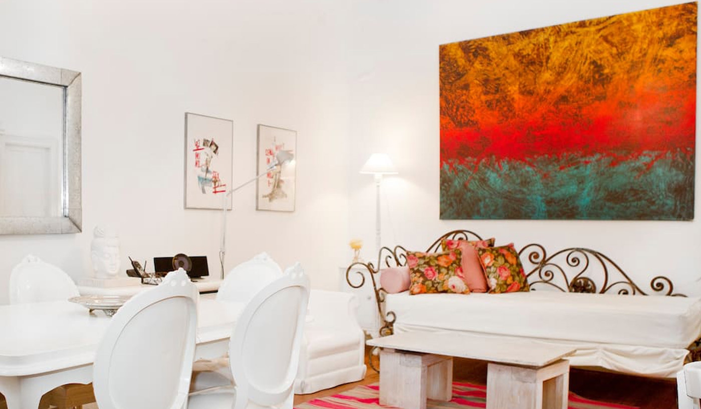 French Style Four Bedroom Townhouse With Inner Courtyard