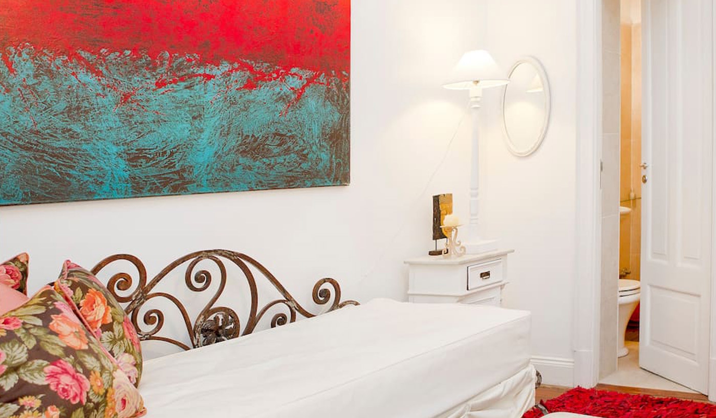 French Style Four Bedroom Townhouse With Inner Courtyard