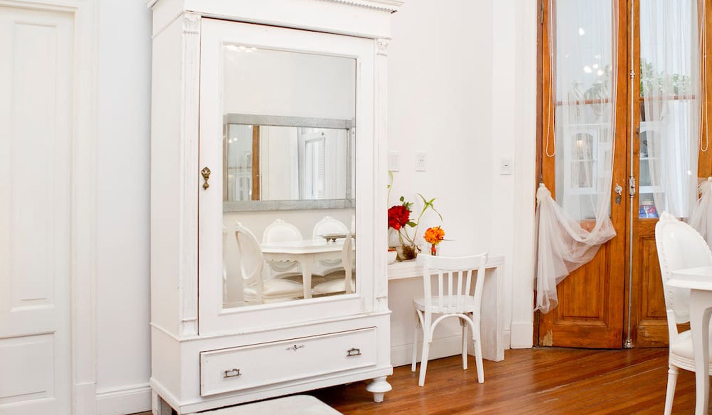 French Style Four Bedroom Townhouse With Inner Courtyard