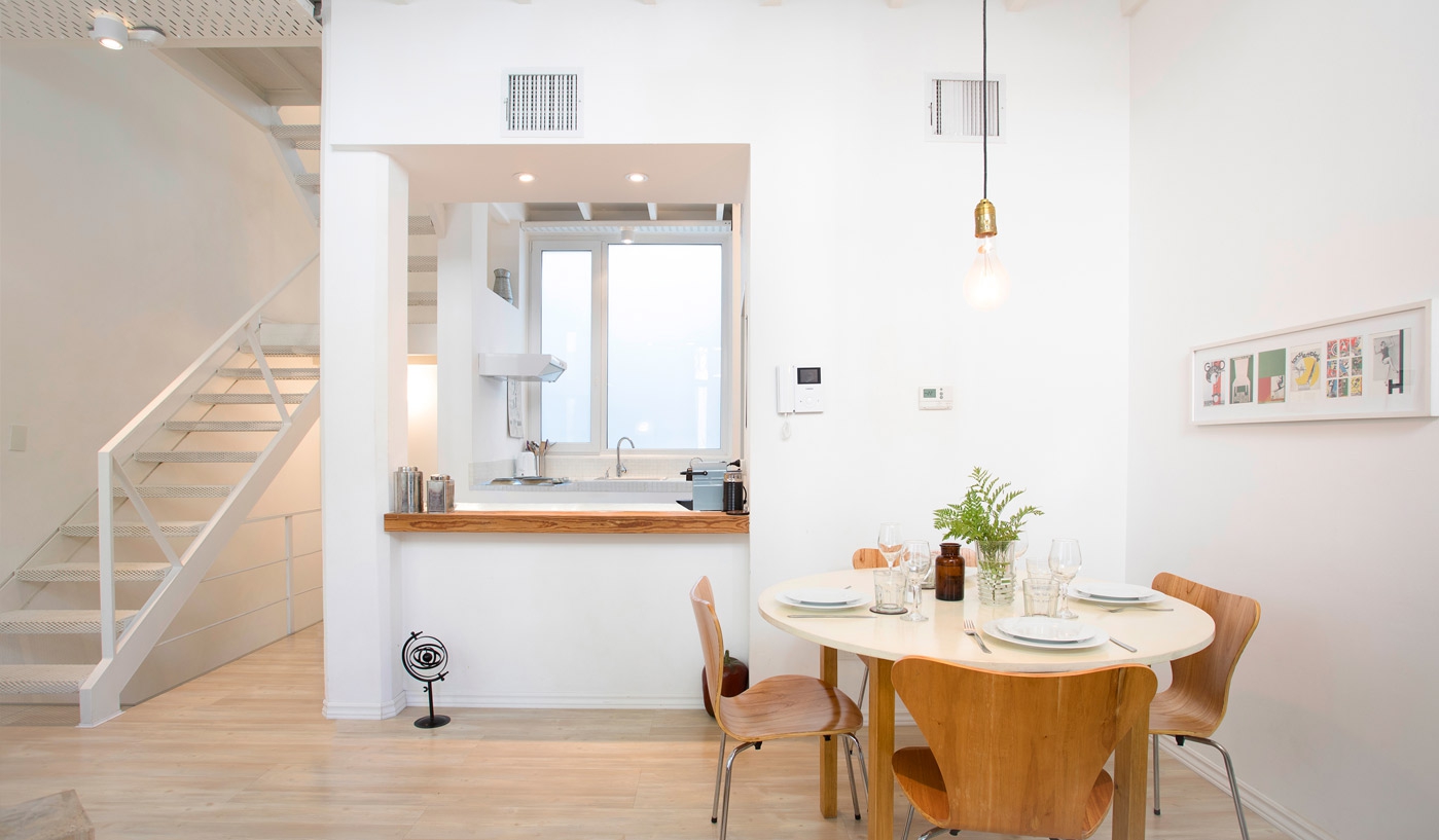 Amazing Two Bedroom Triplex in Belgrano Residential Area