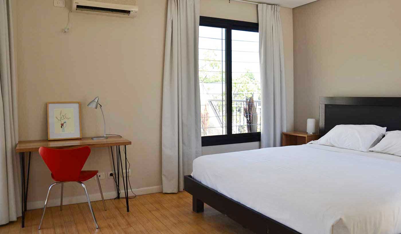 Contemporary Four Bedroom House With Private Rooftop Terrace and BBQ