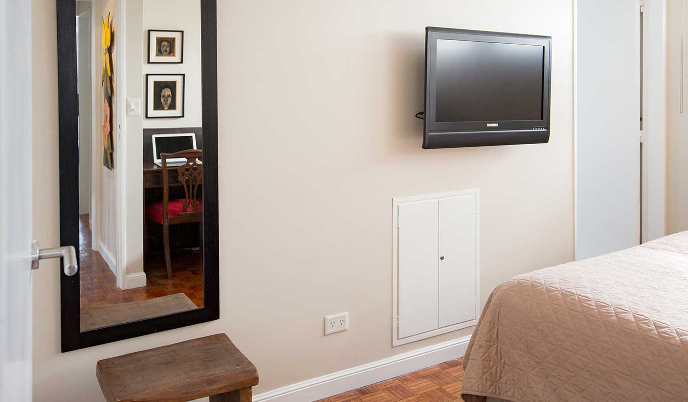 Impressive Three Bedroom Penthouse with BBQ in Prime Recoleta Location