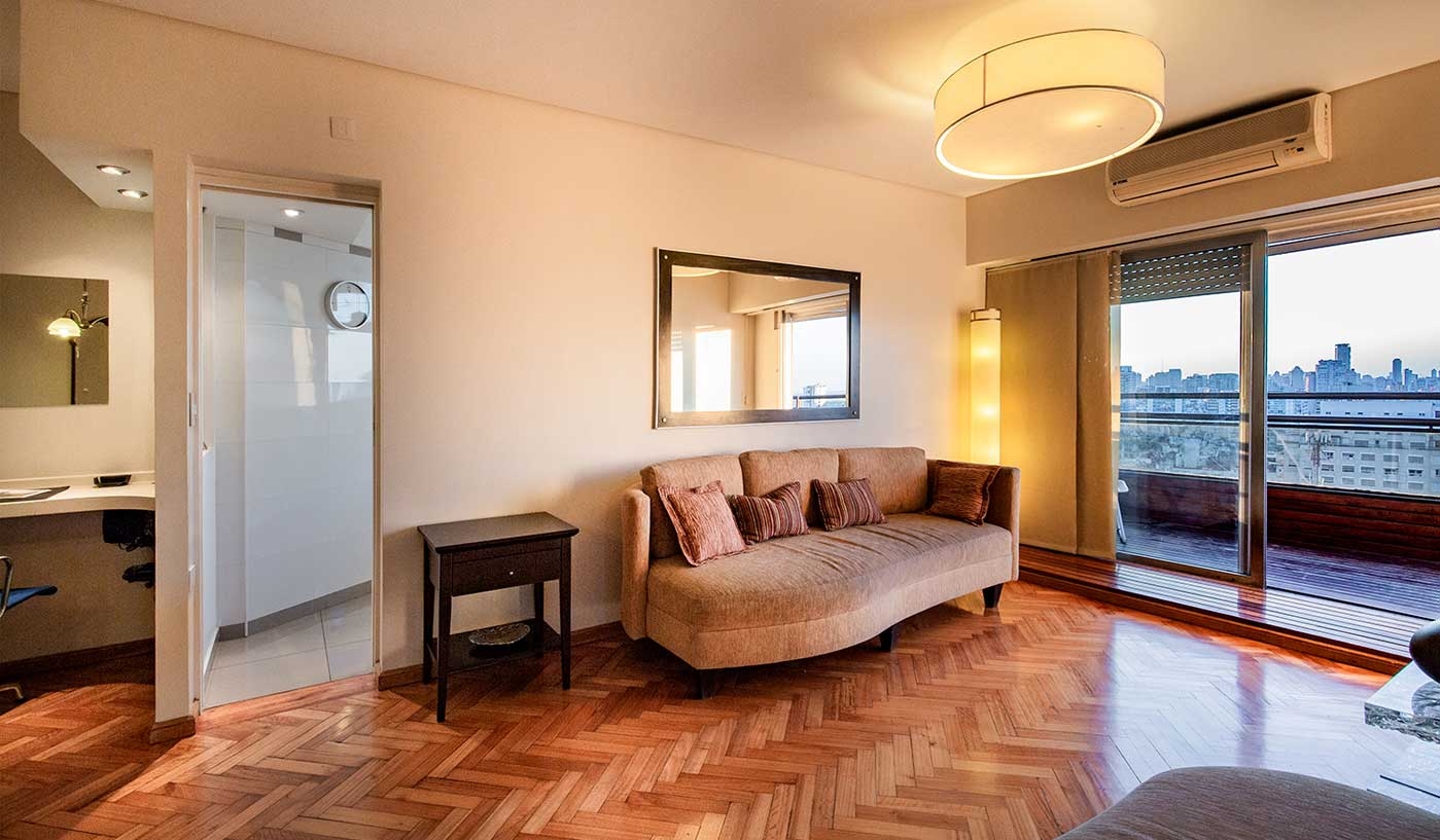 Fantastic Two Bedroom in 21st Floor with Stunning Views