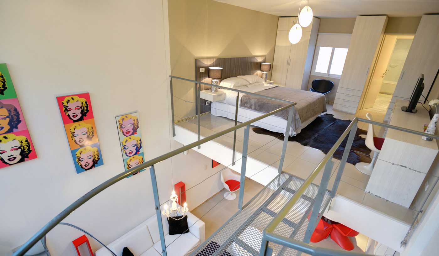Trendy Three Storey Loft with Private Rooftop Terrace