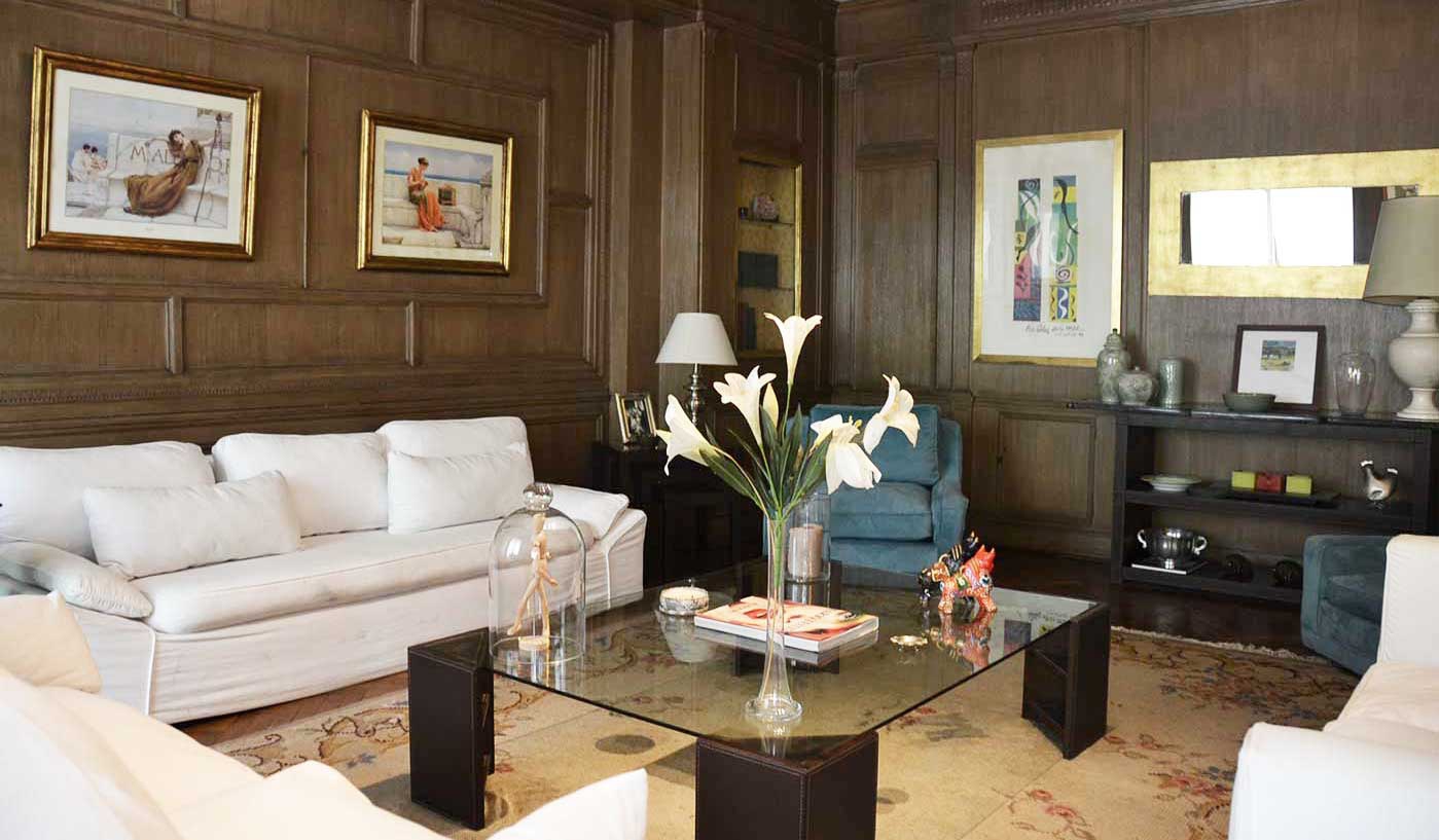 Grand Five Bedroom French Style Apartment in Central Recoleta