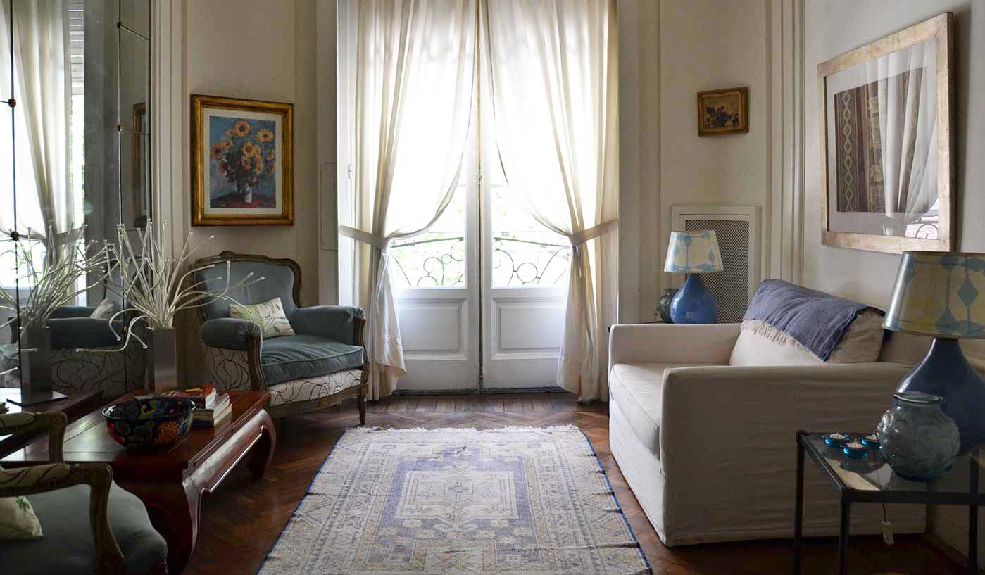 Grand Five Bedroom French Style Apartment in Central Recoleta