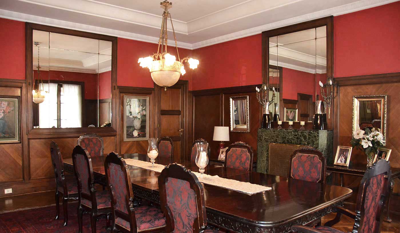 Grand Five Bedroom French Style Apartment in Central Recoleta