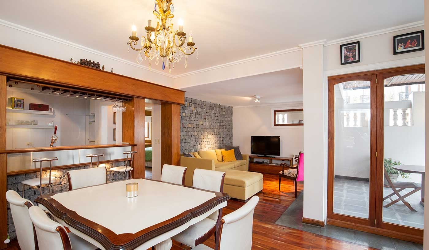 Classy Two Bedroom Apartment with Private Terrace and BBQ in Recoleta