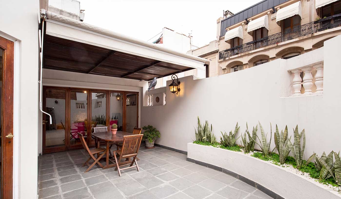 Classy Two Bedroom Apartment with Private Terrace and BBQ in Recoleta