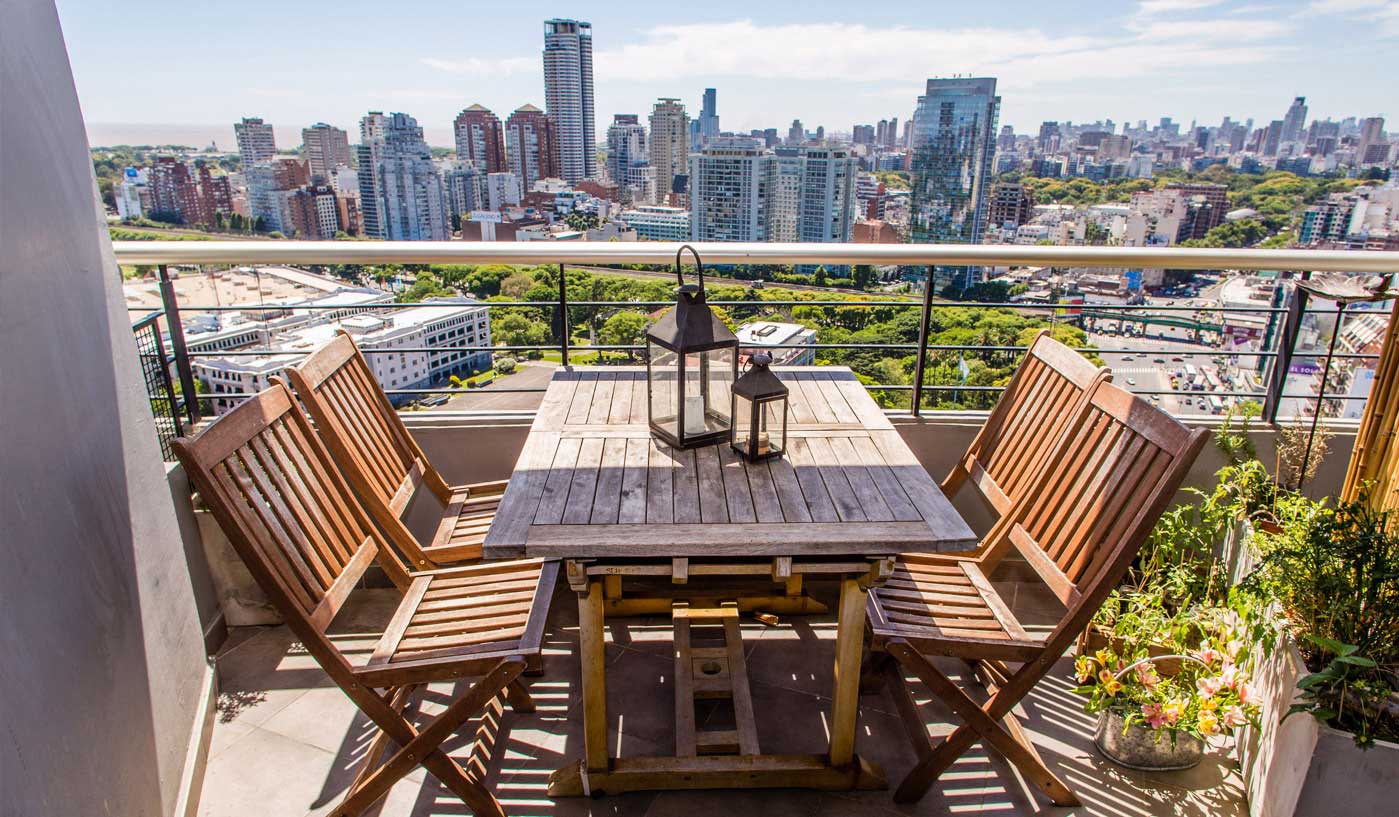 Superb 3 Bedroom Luxury Apartment with Impressive Views